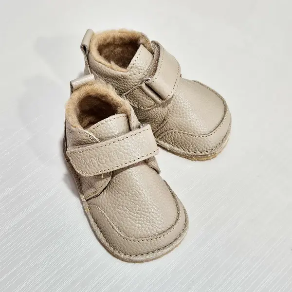 Ghete barefoot pentru copii, primii pasi, piele naturala, captuseala din blana, talpa flexibila, bej, Smiley_RO-600-8-22_Pebebe