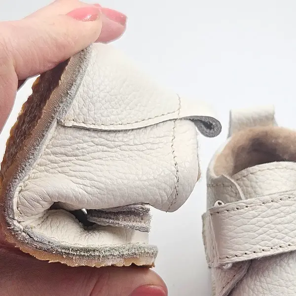 Ghete barefoot pentru copii, primii pasi, piele naturala, captuseala din blana, talpa flexibila, crem, Smiley_RO-600-7-17_Pebebe