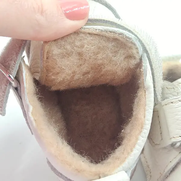 Ghete barefoot pentru copii, primii pasi, piele naturala, captuseala din blana, talpa flexibila, crem, Smiley_RO-600-7-17_Pebebe